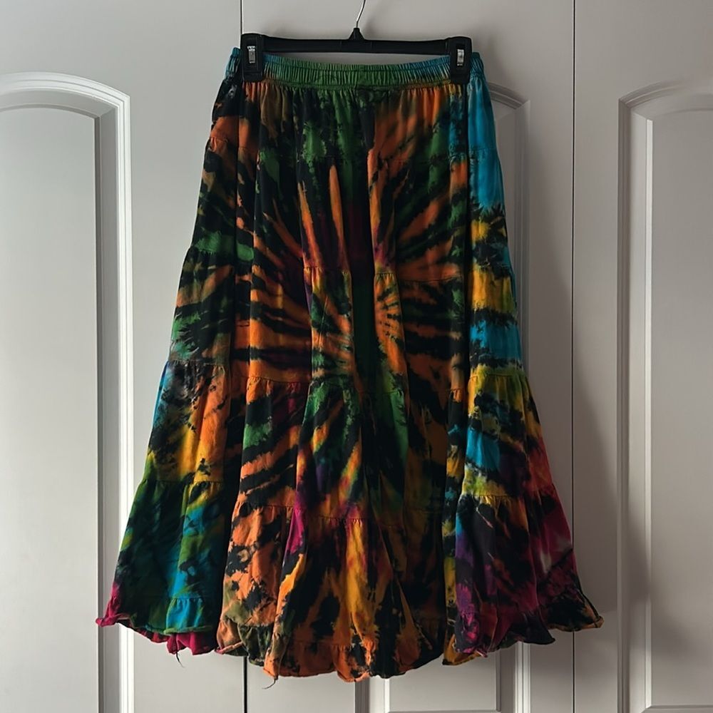 Muzer Ruffled Tier Tie Dyed Maxi Skirt Size Small - Picture 3 of 6